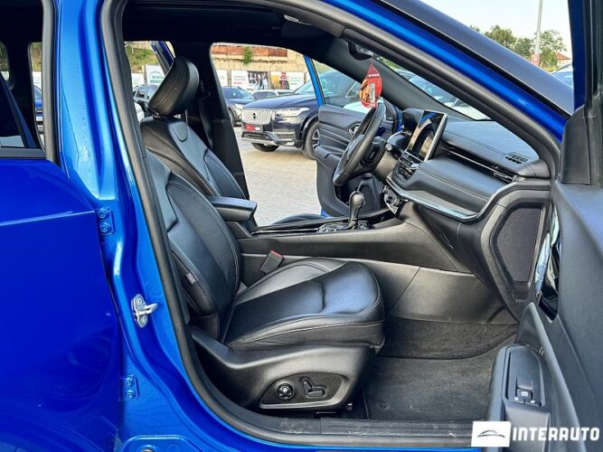Jeep Compass 51 interauto-car