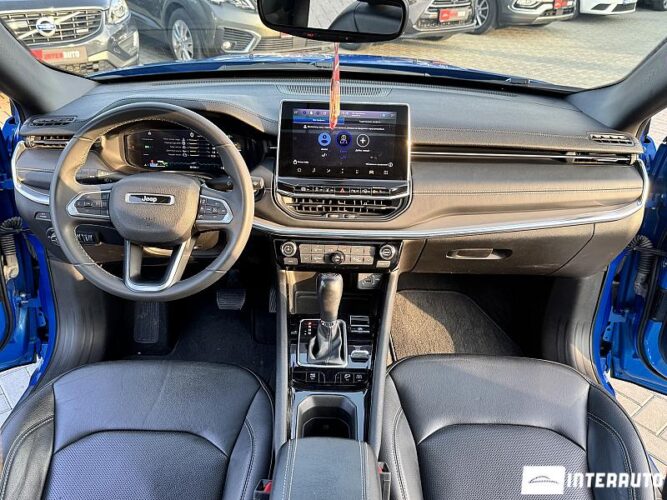 Jeep Compass 41 interauto-car