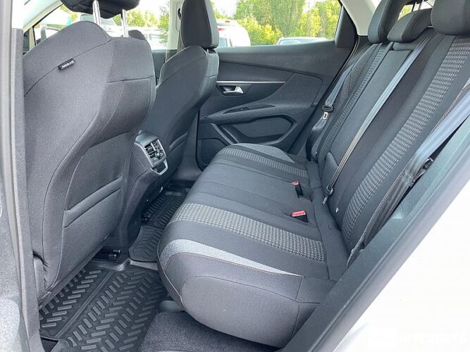 Peugeot 3008 43 interauto-car