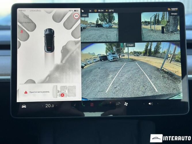 Tesla Model Y 37 interauto-car