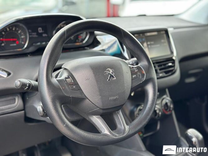 Peugeot 208 35 interauto-car