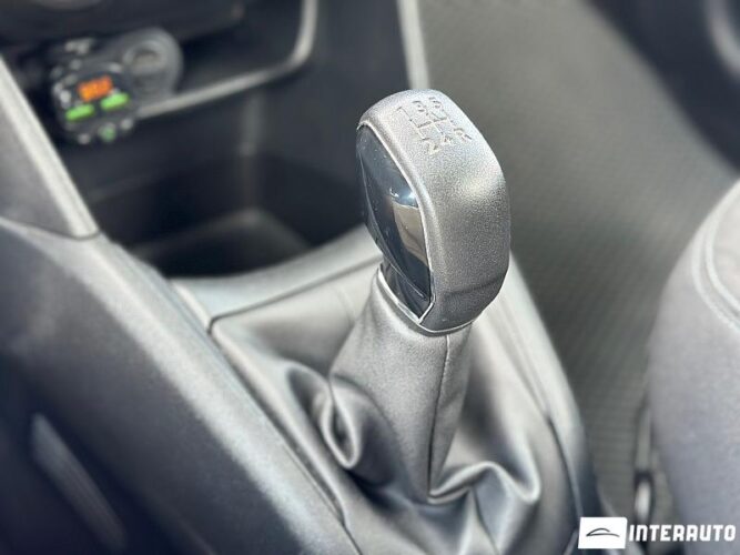 Peugeot 208 39 interauto-car