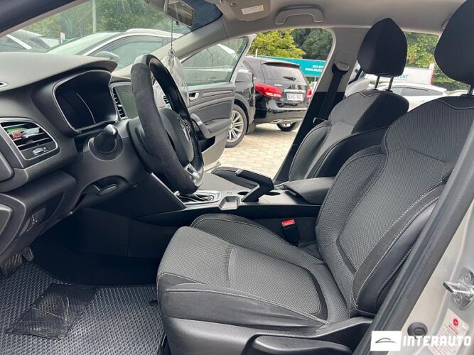 Renault Megane 29 interauto-car