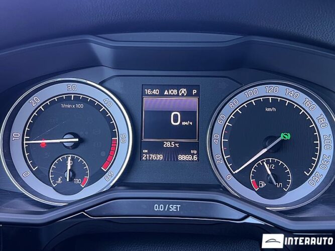 Skoda Superb 50 interauto-car