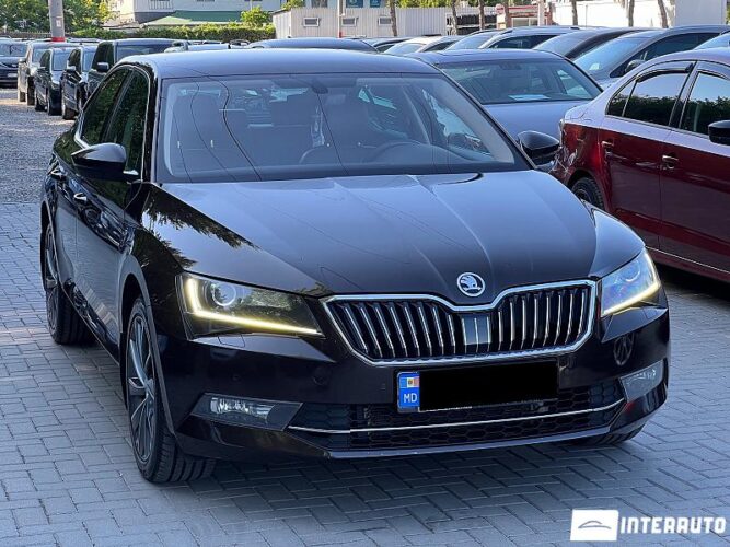 Skoda Superb 40 interauto-car