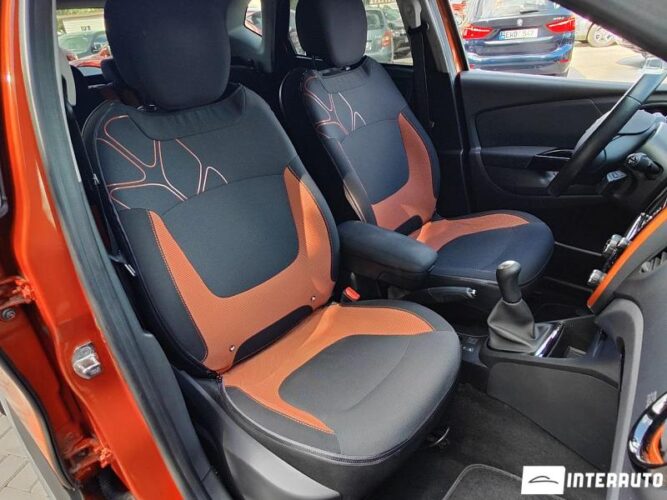 Renault Captur 34 interauto-car