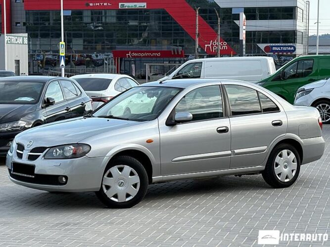 Nissan Almera 31 interauto-car