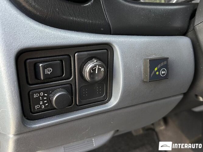 Nissan Almera 46 interauto-car