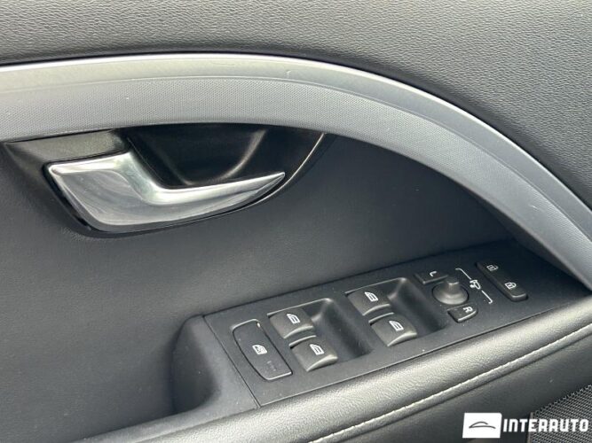 Volvo XC 70 36 interauto-car