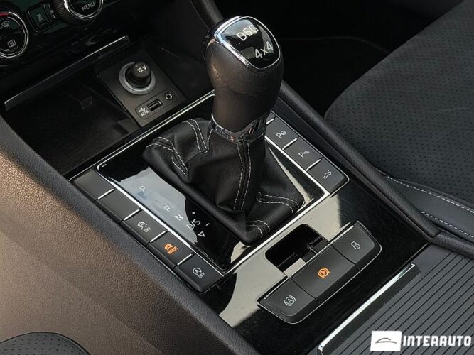 Skoda Superb 65 interauto-car