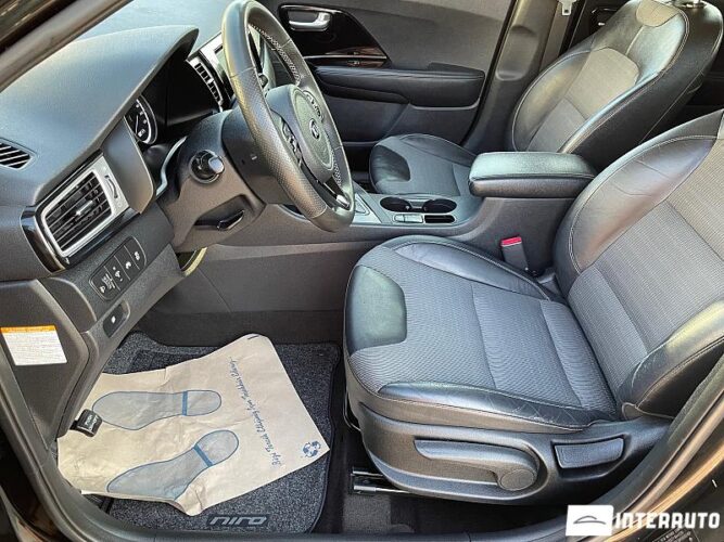 Kia Niro 33 interauto-car