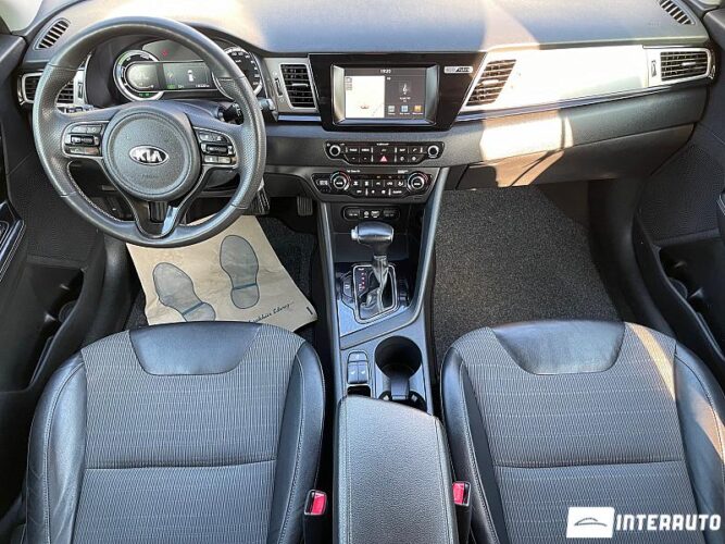 Kia Niro 35 interauto-car