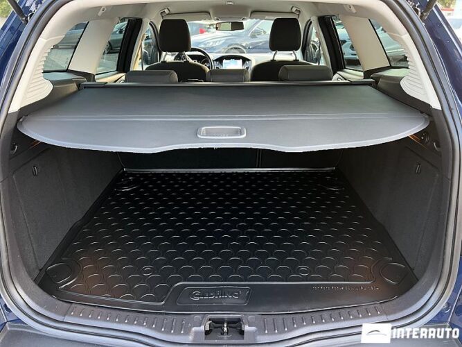 Ford Focus 47 interauto-car