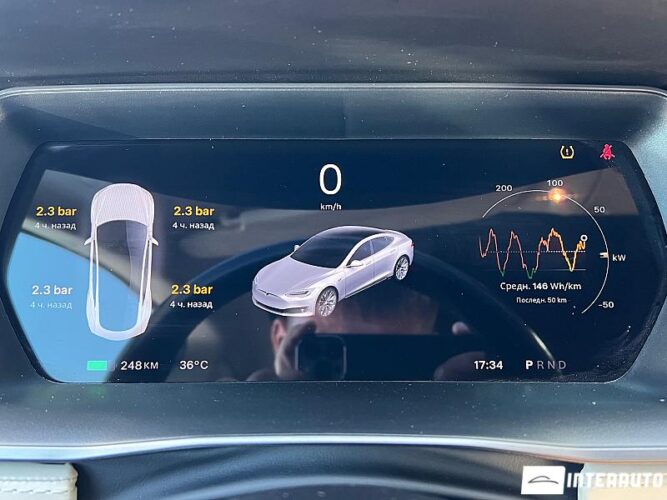 Tesla Model S 39 interauto-car