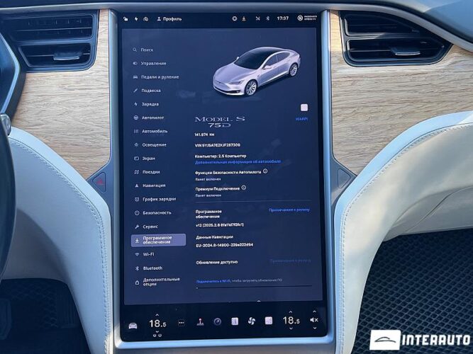 Tesla Model S 41 interauto-car