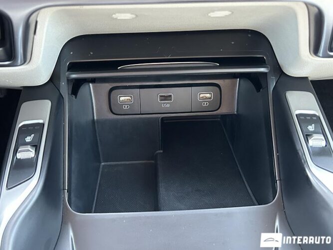 Kia Sorento 48 interauto-car