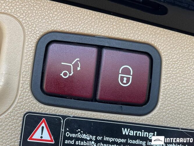 Mercedes ML 500 53 interauto-car