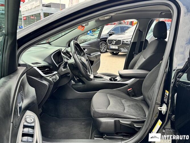 Chevrolet Volt 37 interauto-car