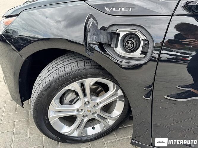 Chevrolet Volt 50 interauto-car