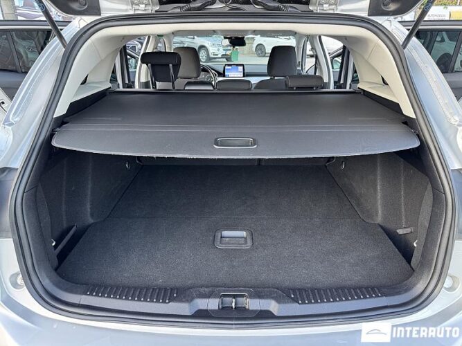 Ford Focus 51 interauto-car