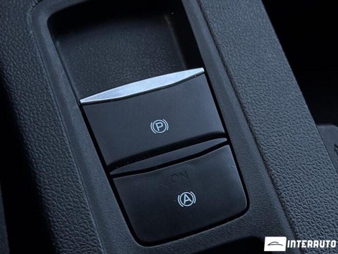 Ford Focus 44 interauto-car