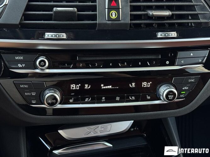 BMW X3 2.0D 44 interauto-car