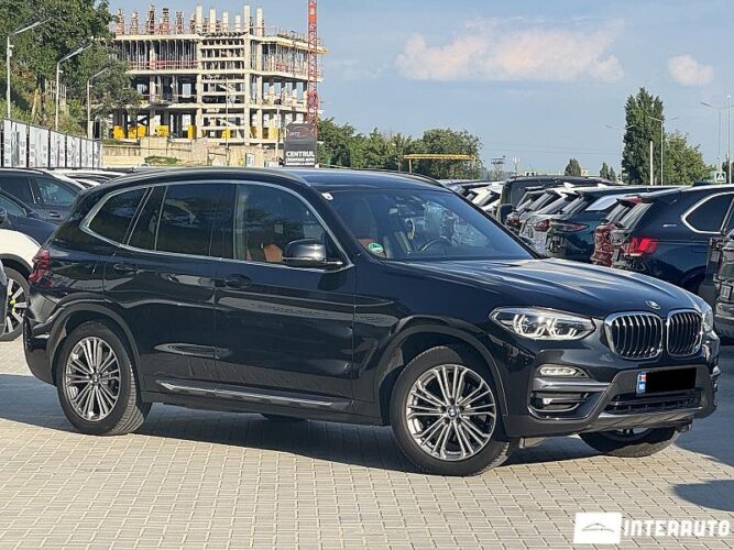 BMW X3 2.0D 33 interauto-car