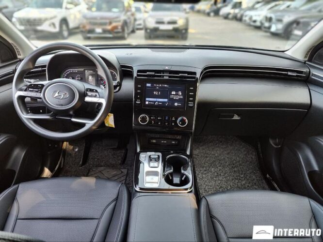 Hyundai Tucson 33 interauto-car