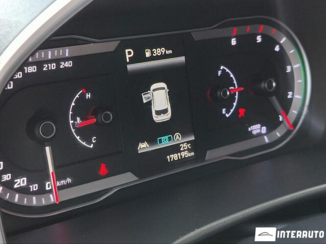 Hyundai Tucson 38 interauto-car