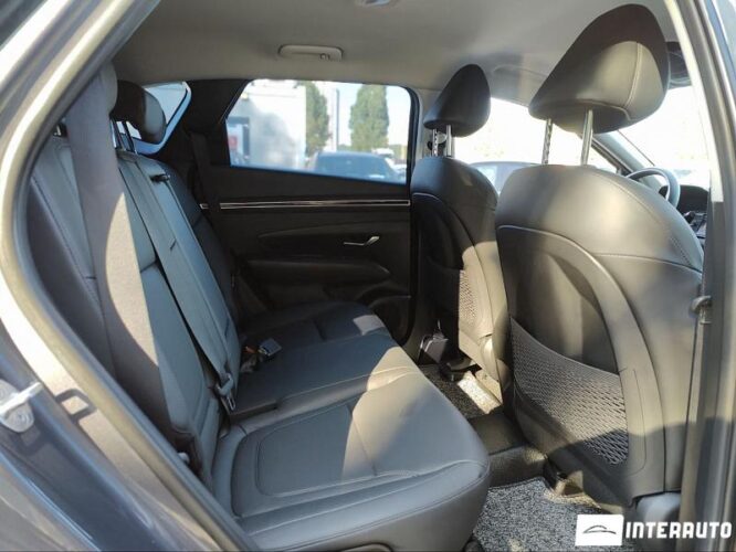 Hyundai Tucson 36 interauto-car