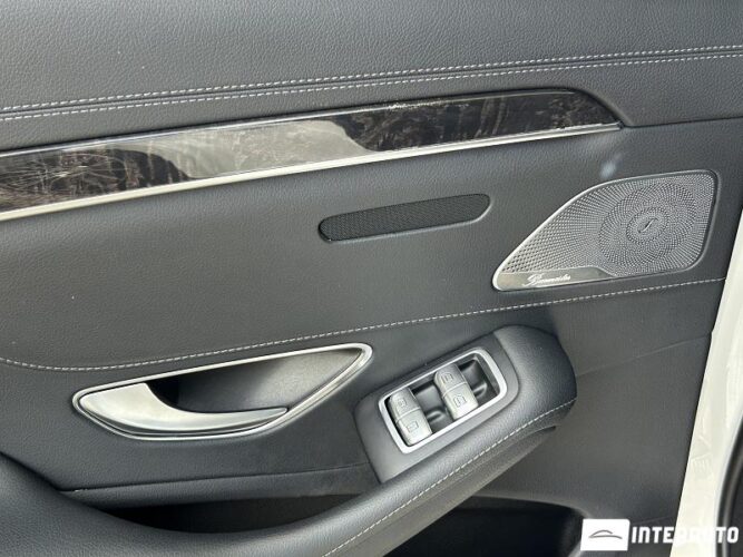 Mercedes S 550e 51 interauto-car