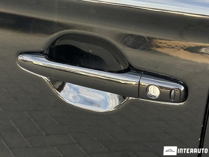 Mitsubishi Outlander 47 interauto-car