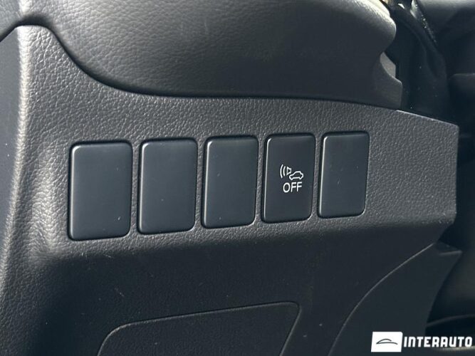 Mitsubishi Outlander 50 interauto-car