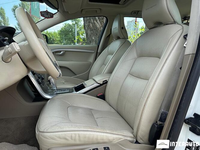 Volvo XC 70 36 interauto-car