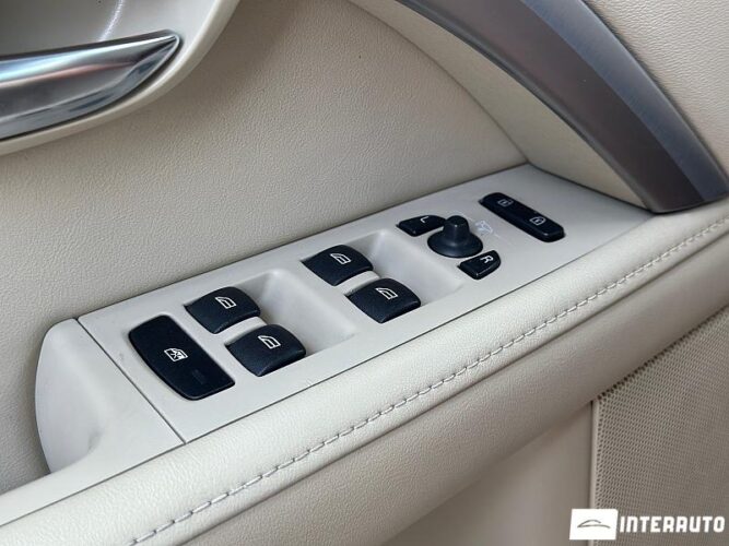 Volvo XC 70 37 interauto-car