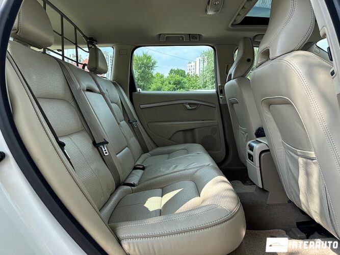 Volvo XC 70 48 interauto-car