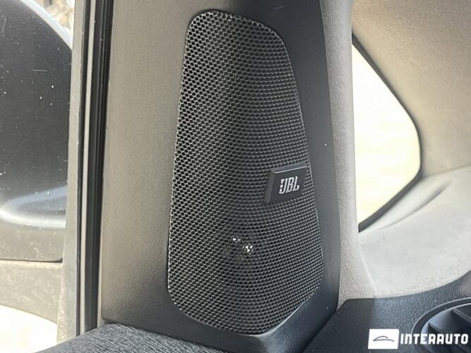 Toyota Prius 46 interauto-car