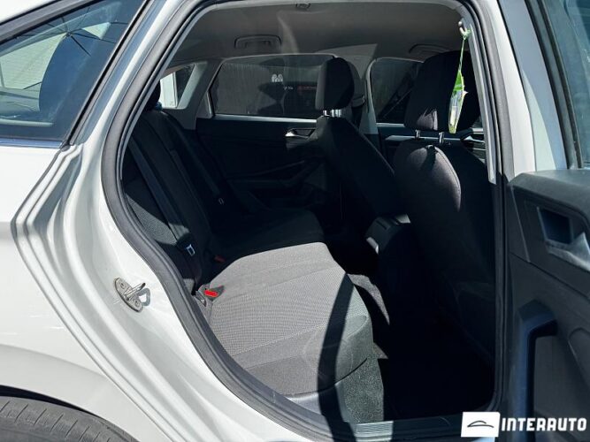 Volkswagen Jetta 40 interauto-car