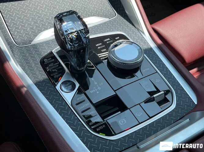 BMW X6 4.0i 52 interauto-car