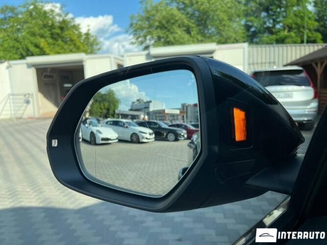 Audi Q8 39 interauto-car