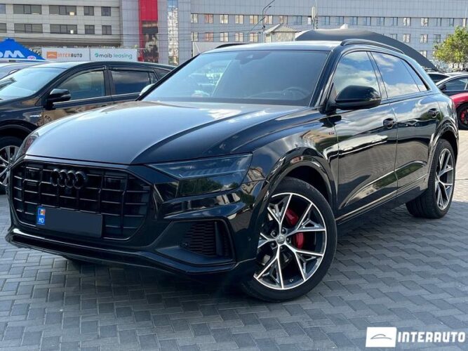 Audi Q8 35 interauto-car