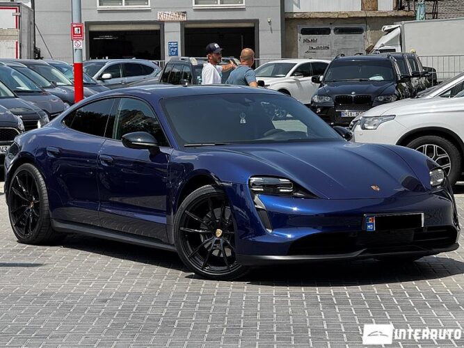 Porsche Taycan 36 interauto-car
