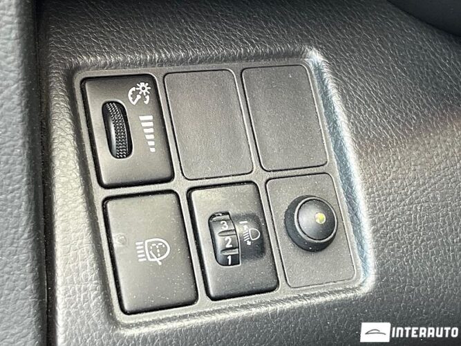 Toyota Rav-4 40 interauto-car