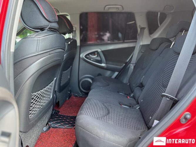 Toyota Rav-4 35 interauto-car