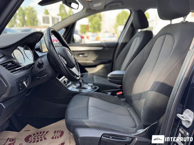 BMW 216d 39 interauto-car