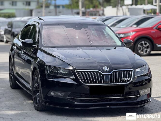 Skoda Superb 34 interauto-car