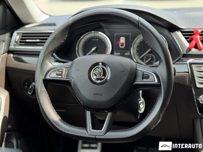 Skoda Superb 42 interauto-car