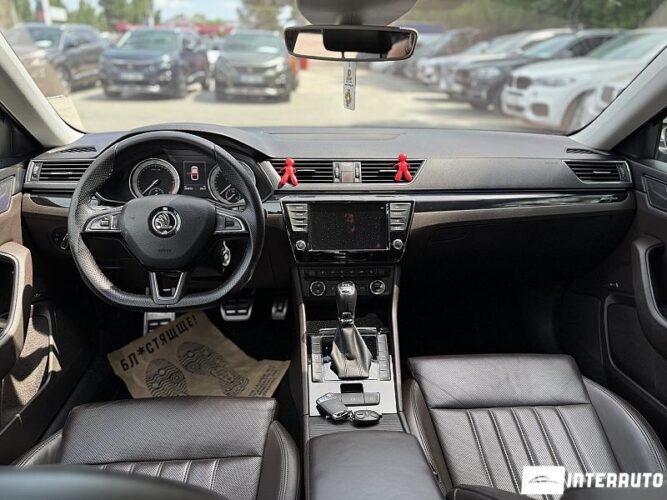Skoda Superb 47 interauto-car