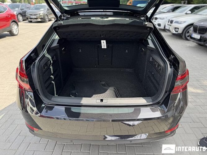 Skoda Superb 37 interauto-car