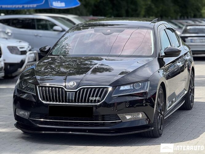 Skoda Superb 32 interauto-car